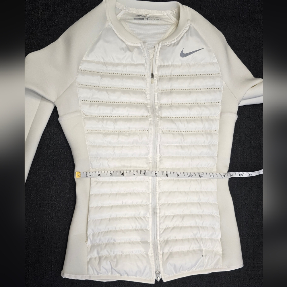 Nike Golf  Women's White Puffer Jacket - Picture 7 of 16